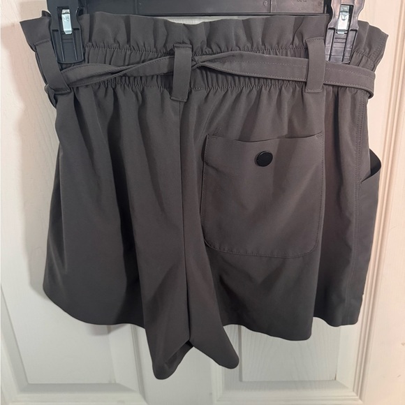 Athleta Skyline Short II Tie Waist Women’s Black Size 4 - Picture 6 of 13